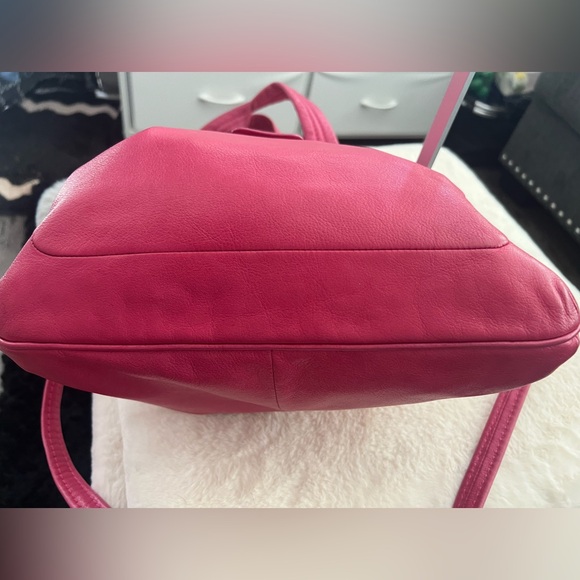 Marc by Marc Jacobs Fuchsia Soft Leather Hobo Slouchy
Shoulder Tote Handbag 🩷 - Picture 13 of 16